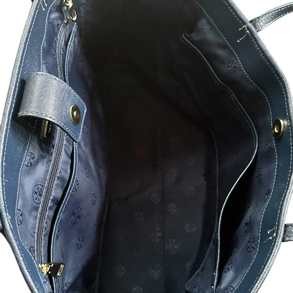 ✨ Tory Burch Navy Saffiano Leather Tote Work Laptop Bag Gold Logo - Picture 9 of 14
